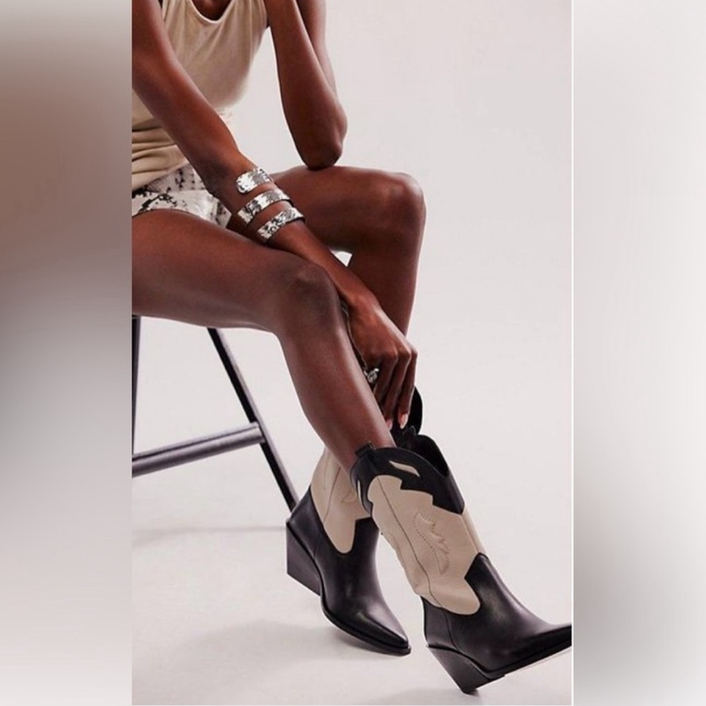 Free People Twin Flames Western Boots Black / Ivory Size 6.5 NIB